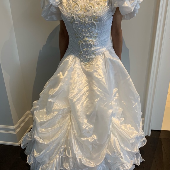 COPY - Wedding Dress - size 2 (approximately) - Picture 1 of 8